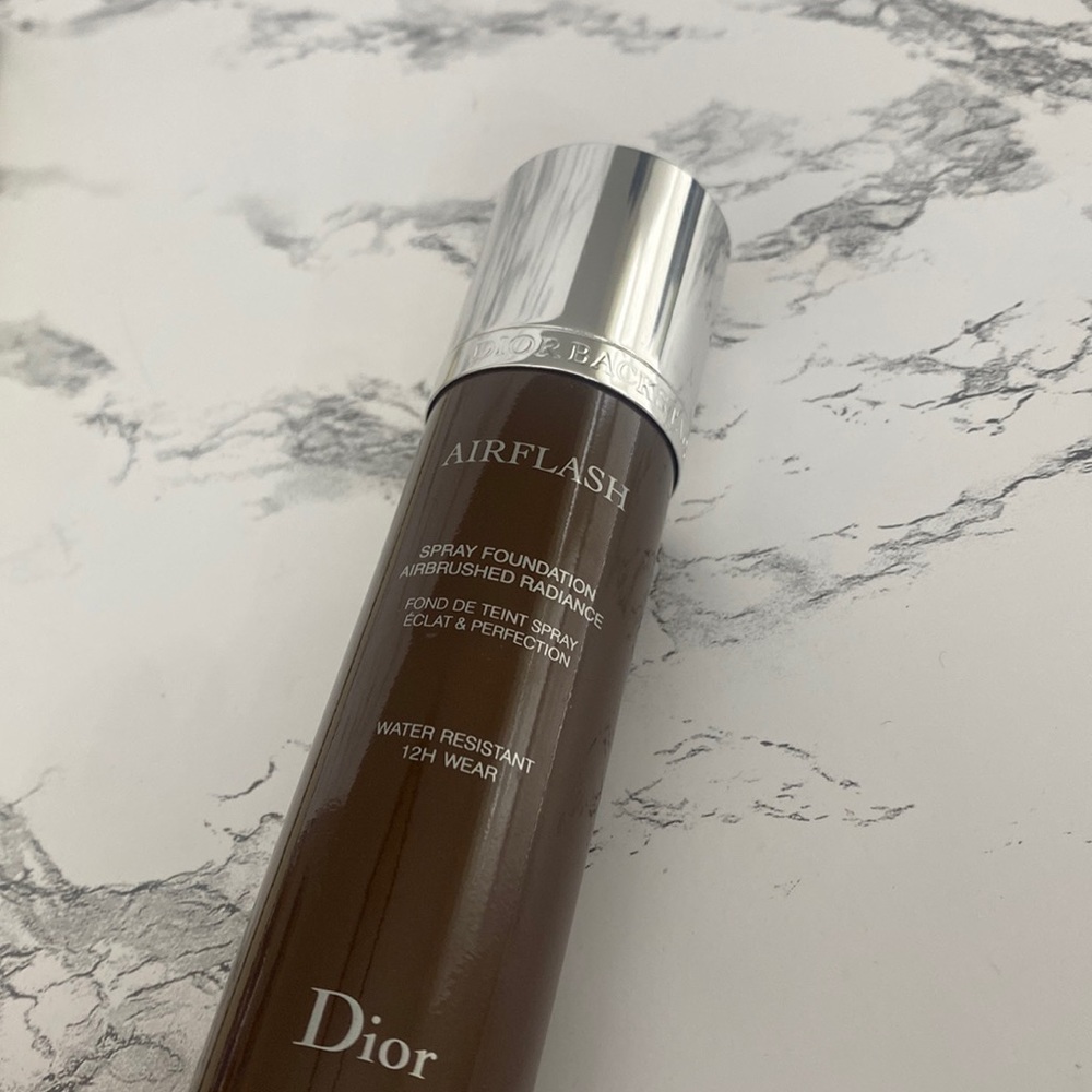 NWOB Dior airflash spray foundation 8N
Never used
No box
100% authentic